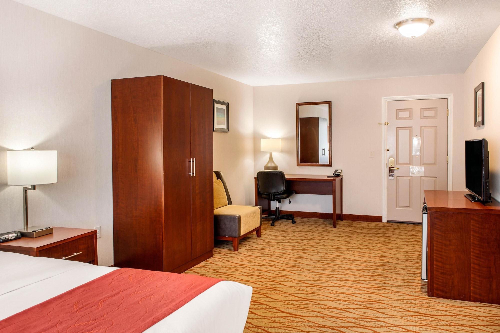 Comfort Inn Mount Shasta Area Weed Exterior photo