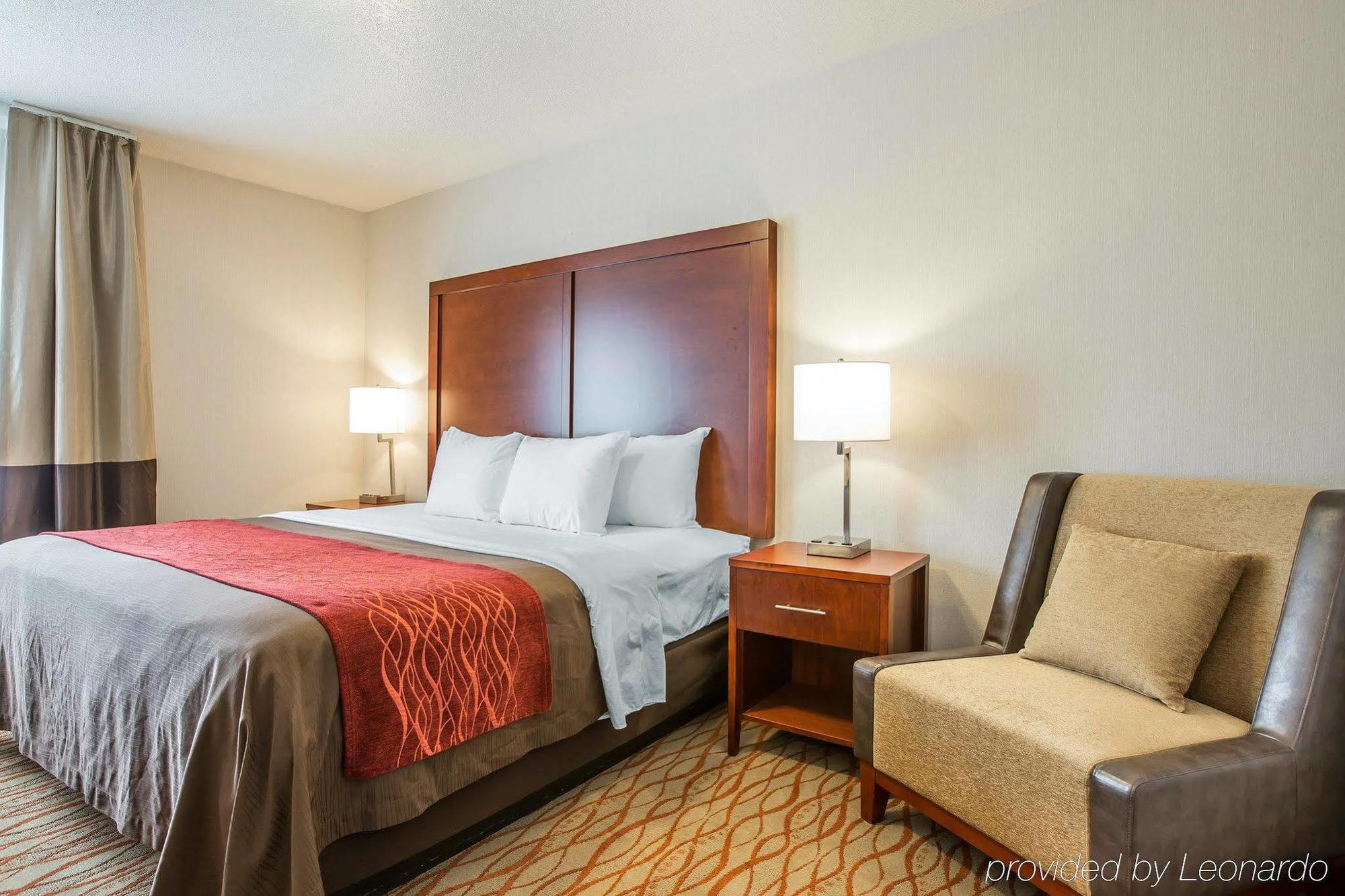 Comfort Inn Mount Shasta Area Weed Exterior photo