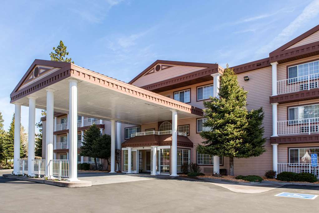 Comfort Inn Mount Shasta Area Weed Exterior photo
